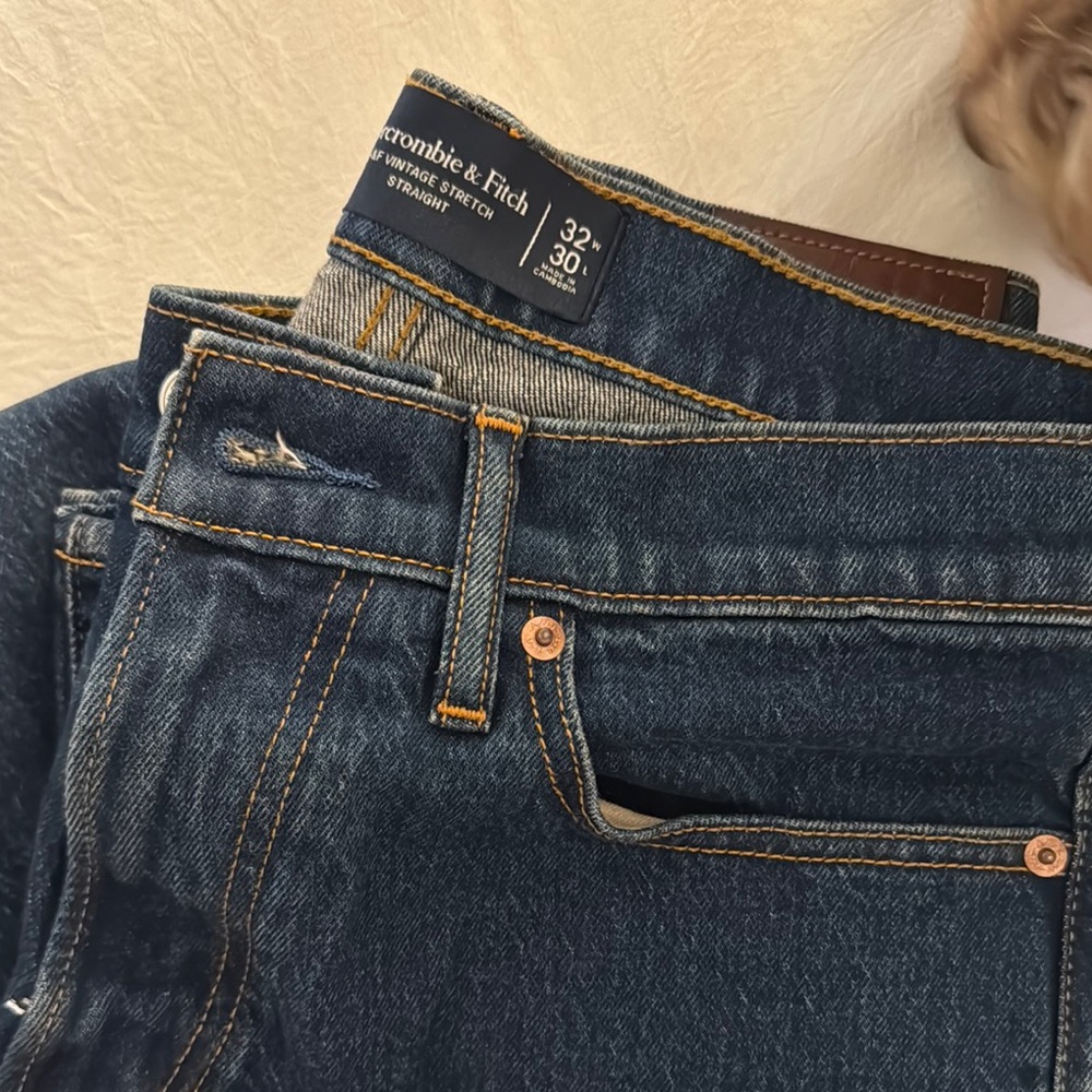 Abercrombie & Fitch Blue Jeans